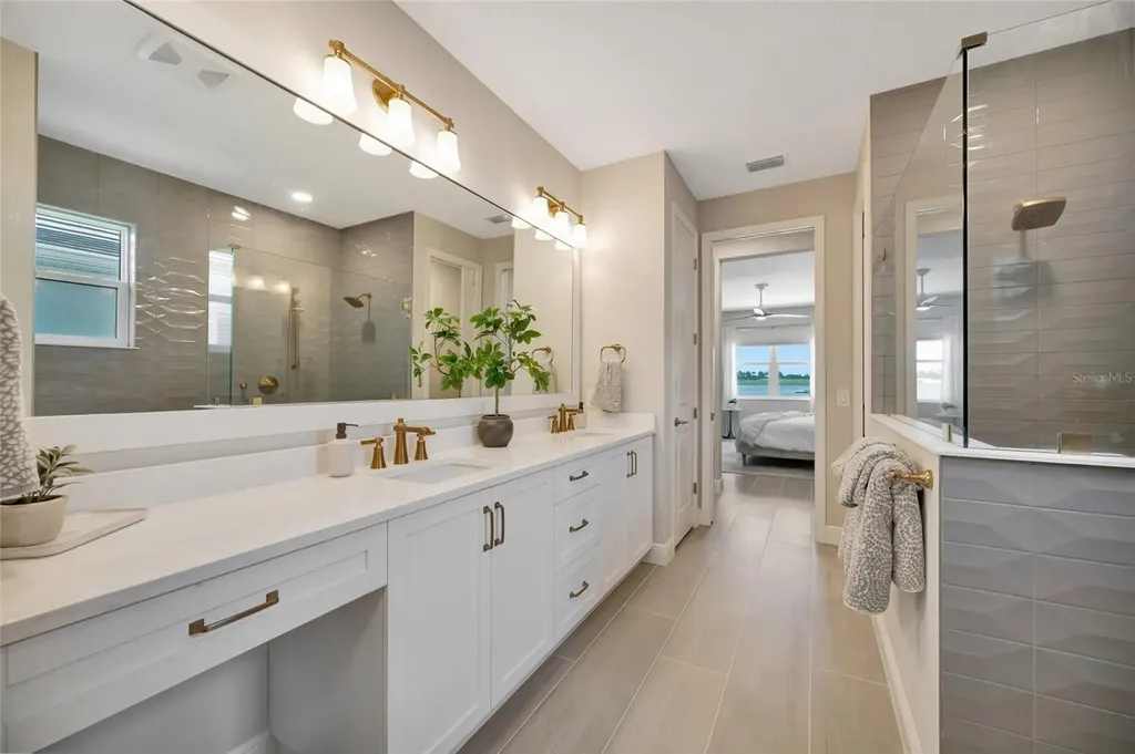 1124 Waterline Court Sarasota FL 34240
