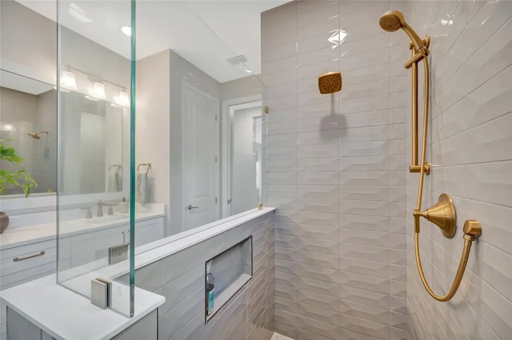 1124 Waterline Court Sarasota FL 34240