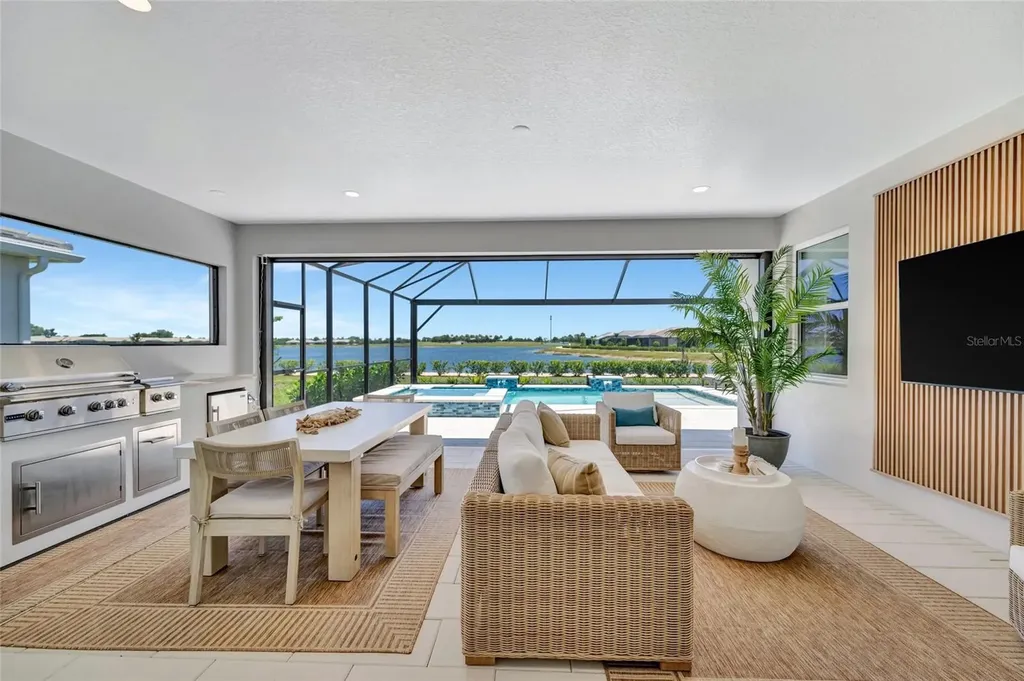 1124 Waterline Court Sarasota FL 34240