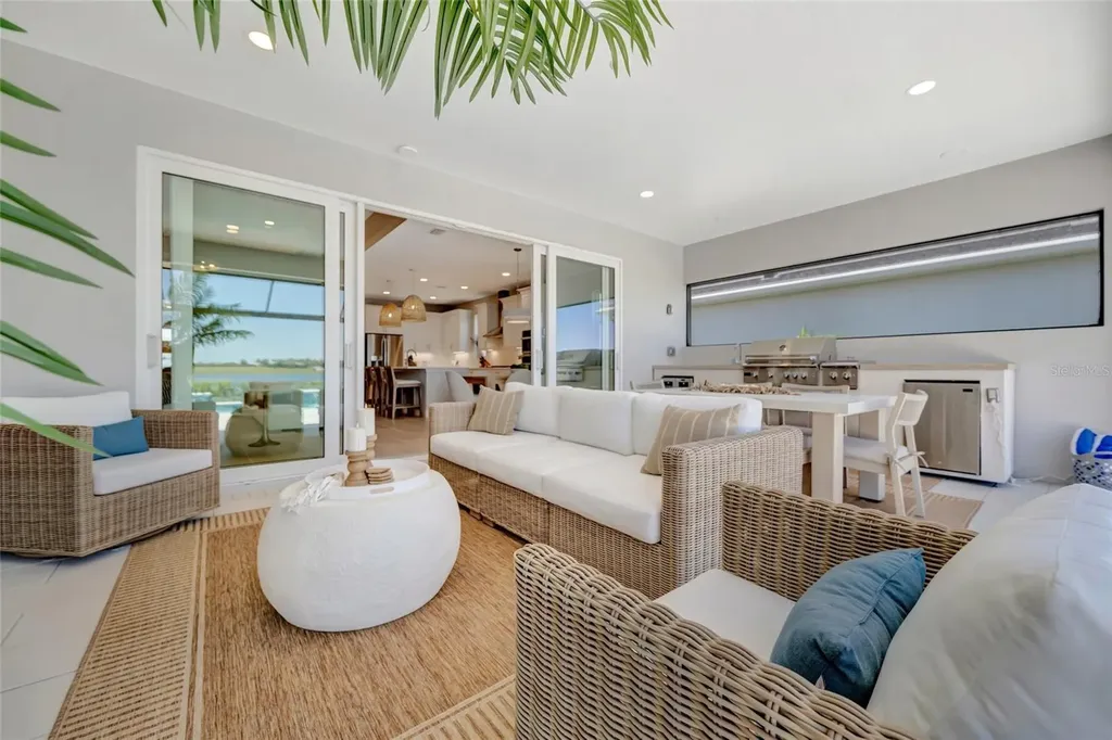 1124 Waterline Court Sarasota FL 34240