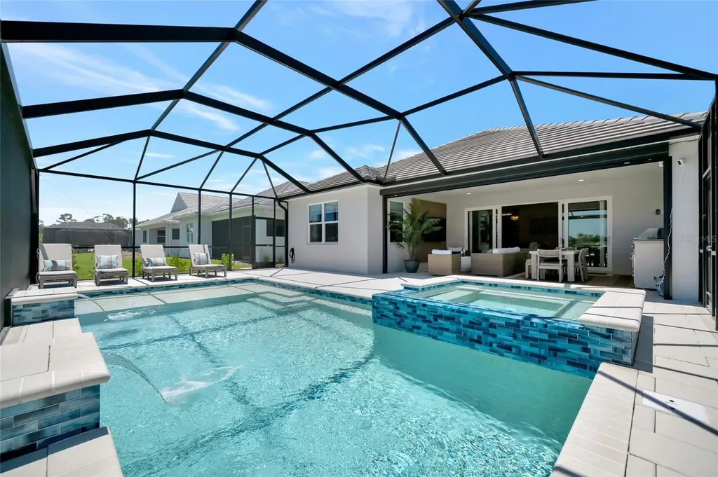 1124 Waterline Court Sarasota FL 34240