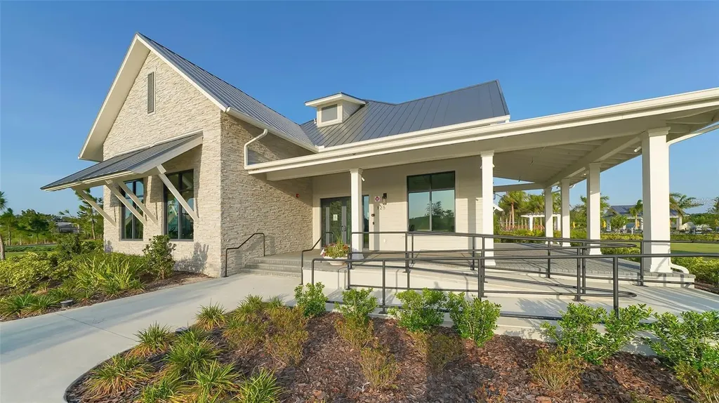 1124 Waterline Court Sarasota FL 34240