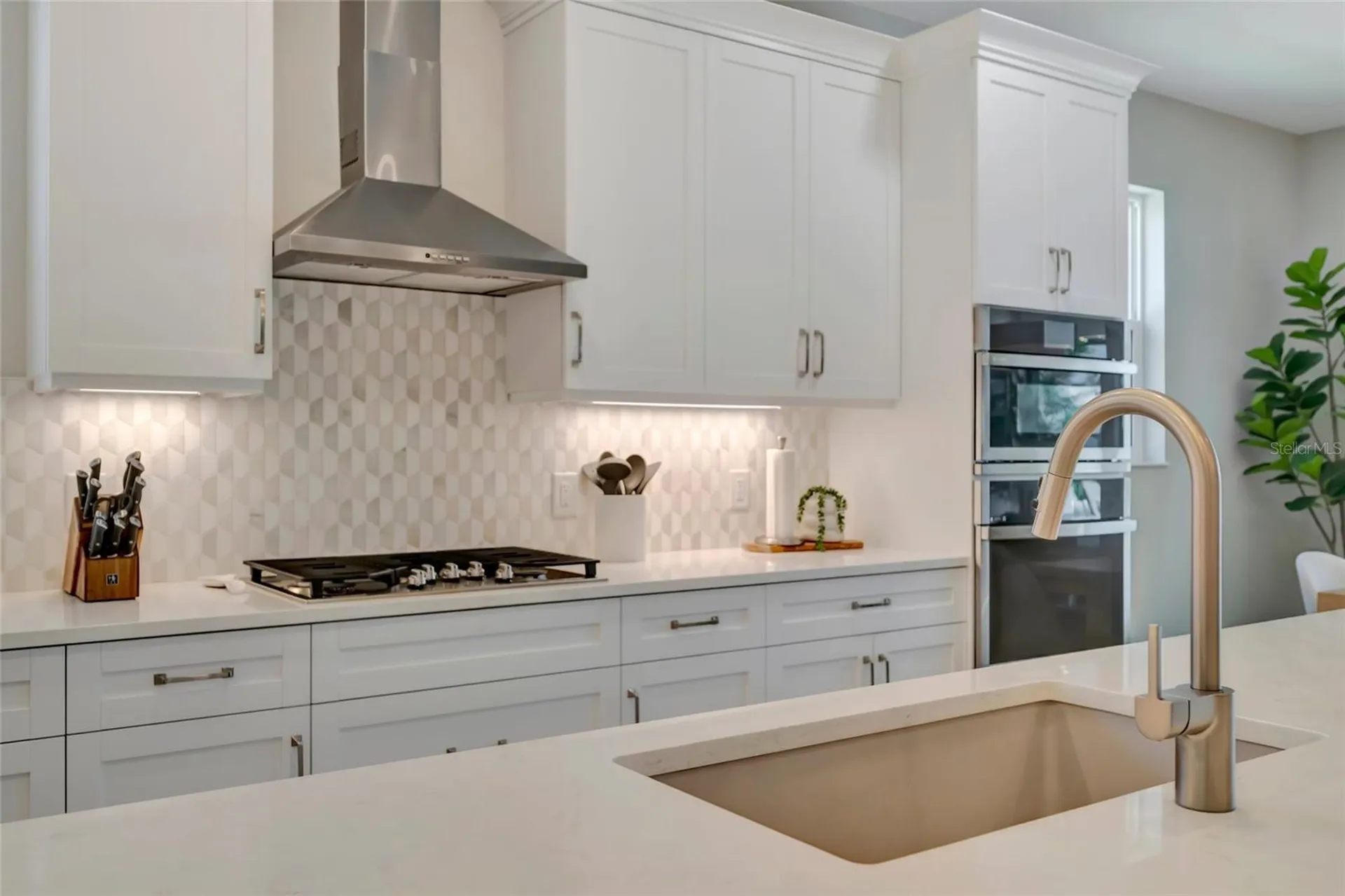 1124 Waterline Court Sarasota FL 34240