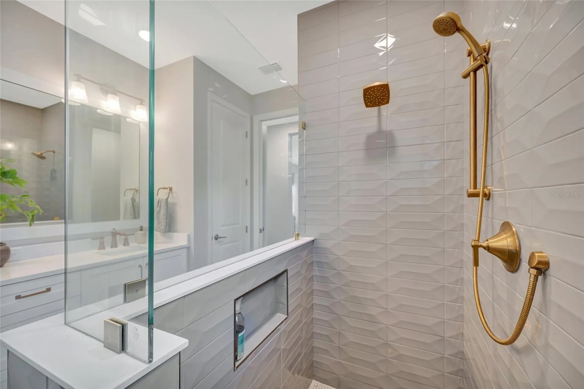 1124 Waterline Court Sarasota FL 34240