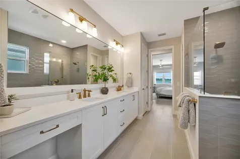 1124 Waterline Court Sarasota FL 34240