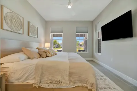 1124 Waterline Court Sarasota FL 34240