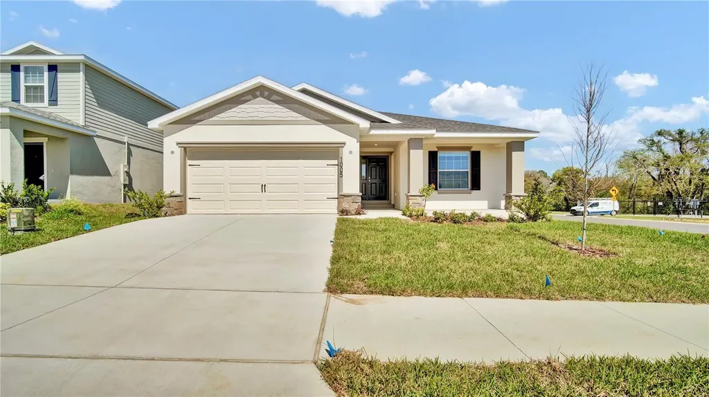 1005 Mountain Flower Lane Davenport FL 33837