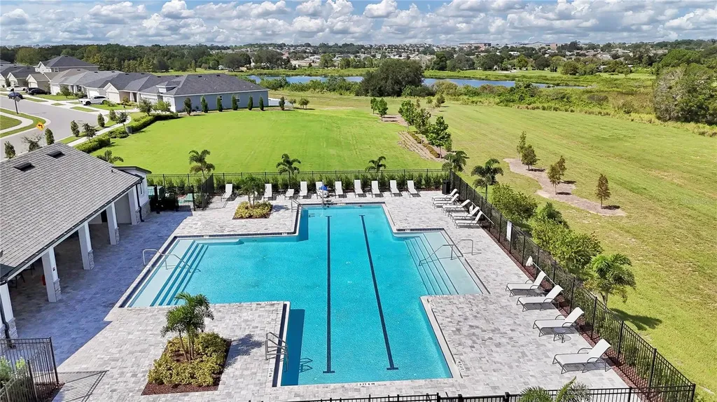 1005 Mountain Flower Lane Davenport FL 33837