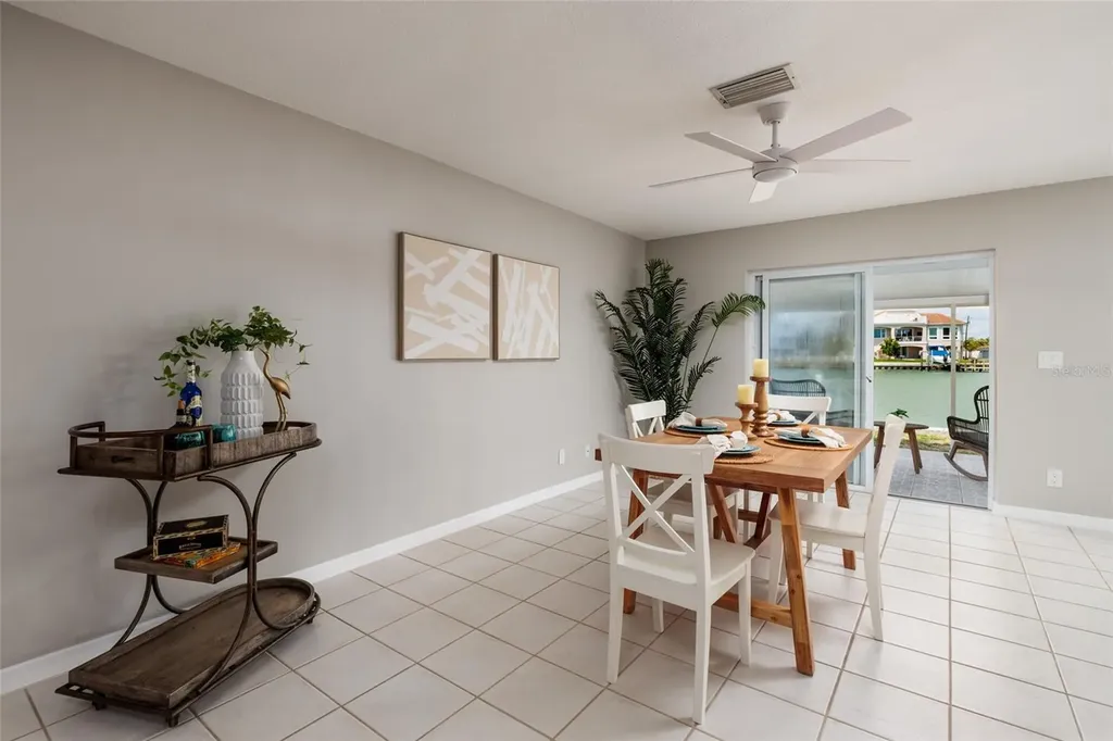 11055 4th Street E Treasure Island FL 33706