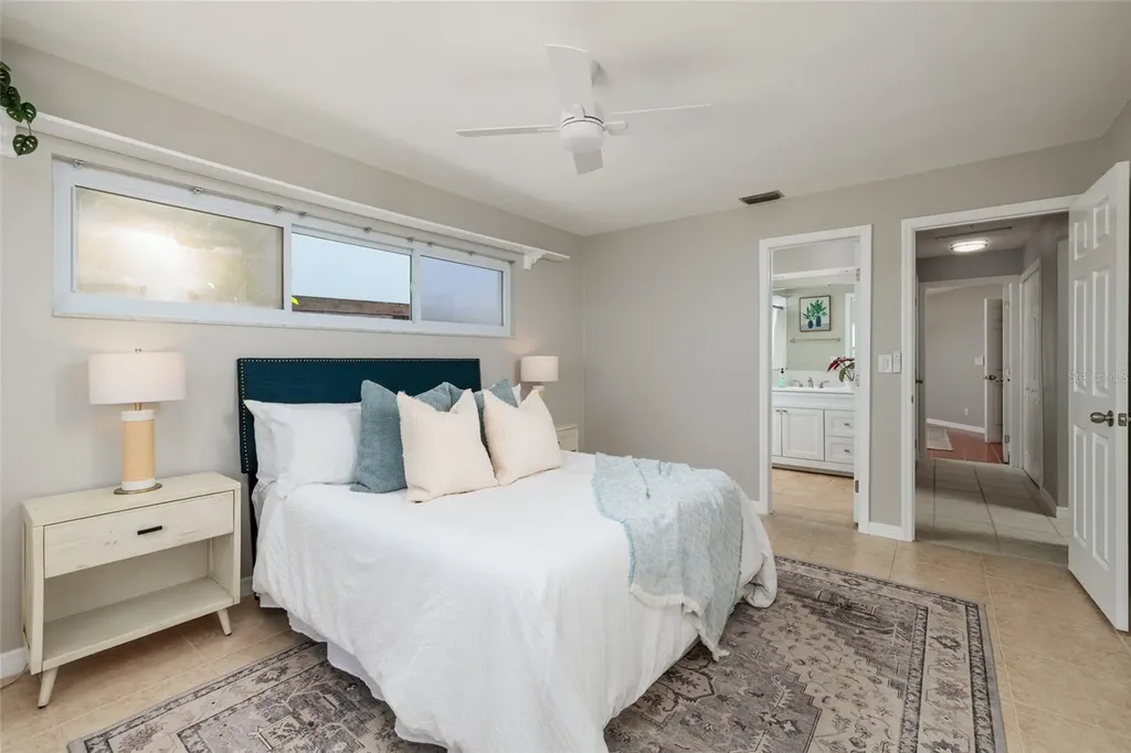 11055 4th Street E Treasure Island FL 33706