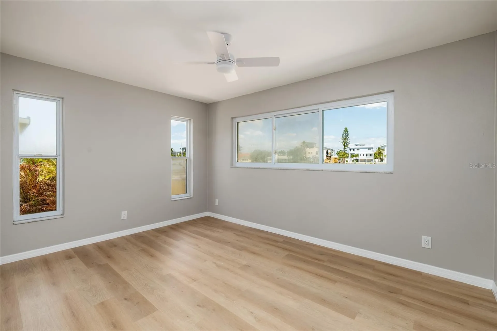 11055 4th Street E Treasure Island FL 33706
