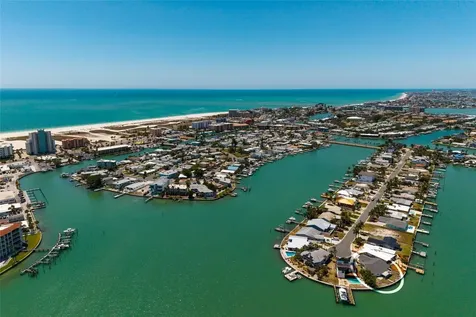 11055 4th Street E Treasure Island FL 33706