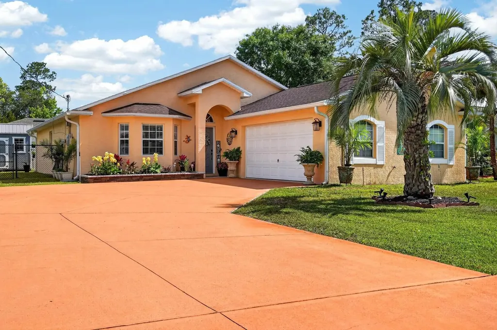 39 Wheeling Lane Palm Coast FL 32164