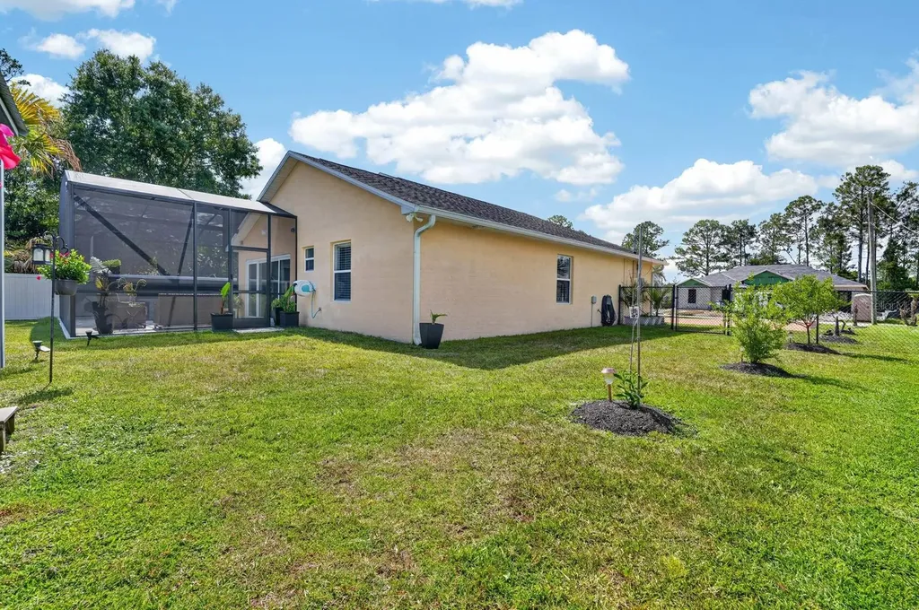 39 Wheeling Lane Palm Coast FL 32164