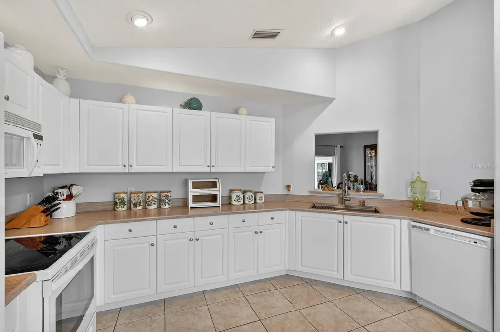 39 Wheeling Lane Palm Coast FL 32164