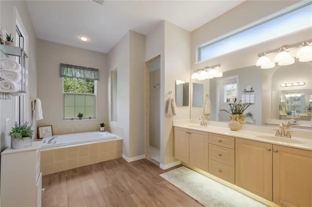 7726 Jay Watch Glen Bradenton FL 34202