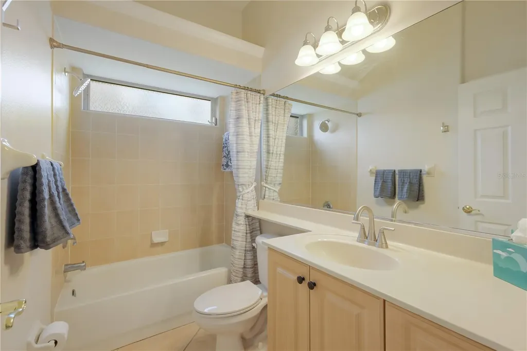 7726 Jay Watch Glen Bradenton FL 34202