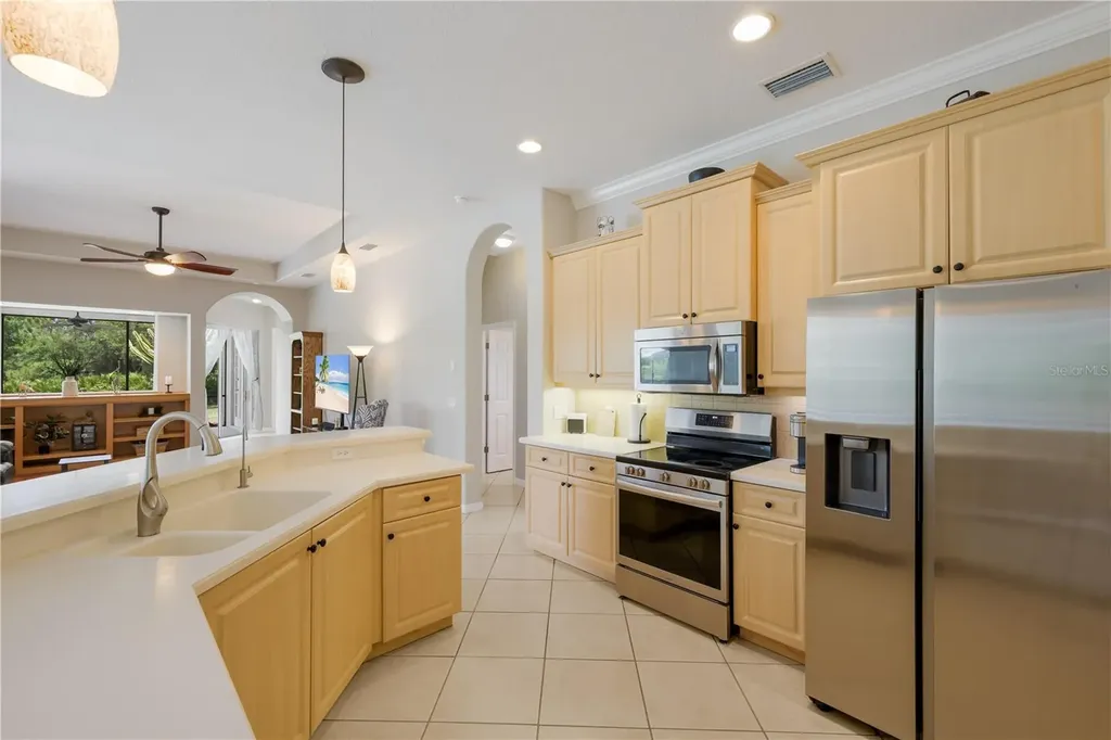 7726 Jay Watch Glen Bradenton FL 34202