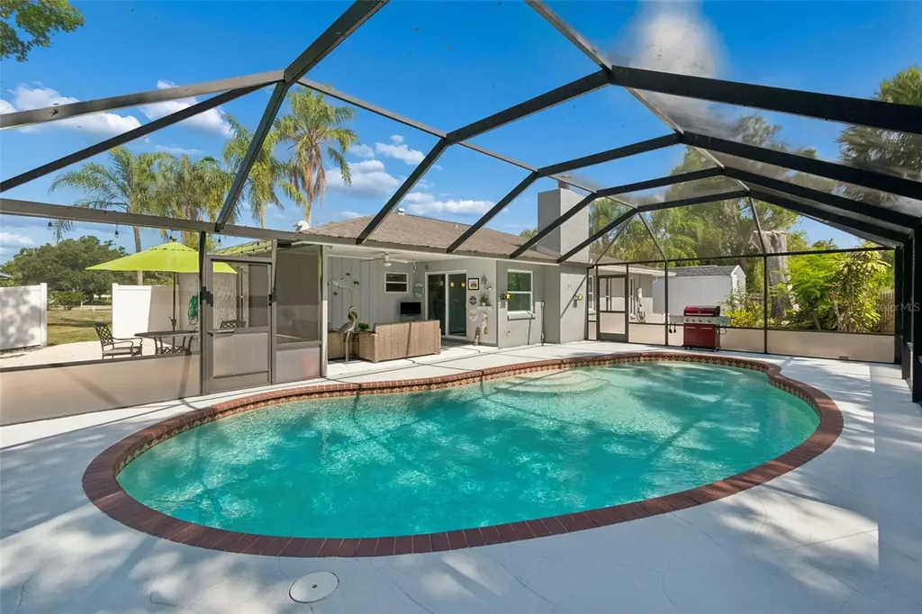 4323 Pine Meadow Terrace Sarasota FL 34233