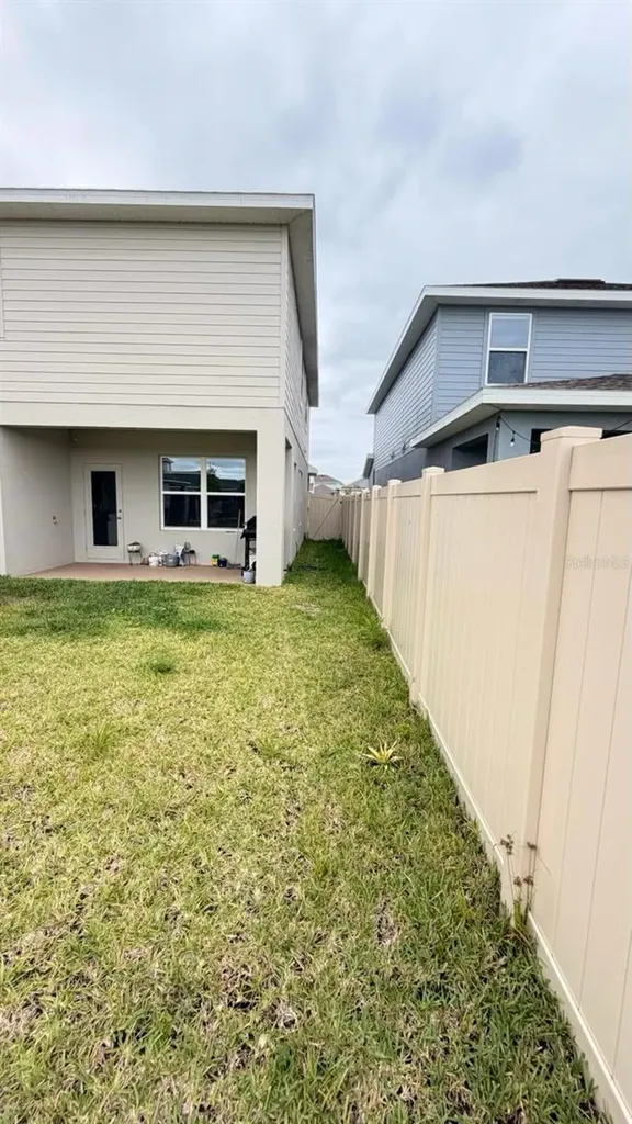 1046 Grantham Lane SE Palm Bay FL 32909