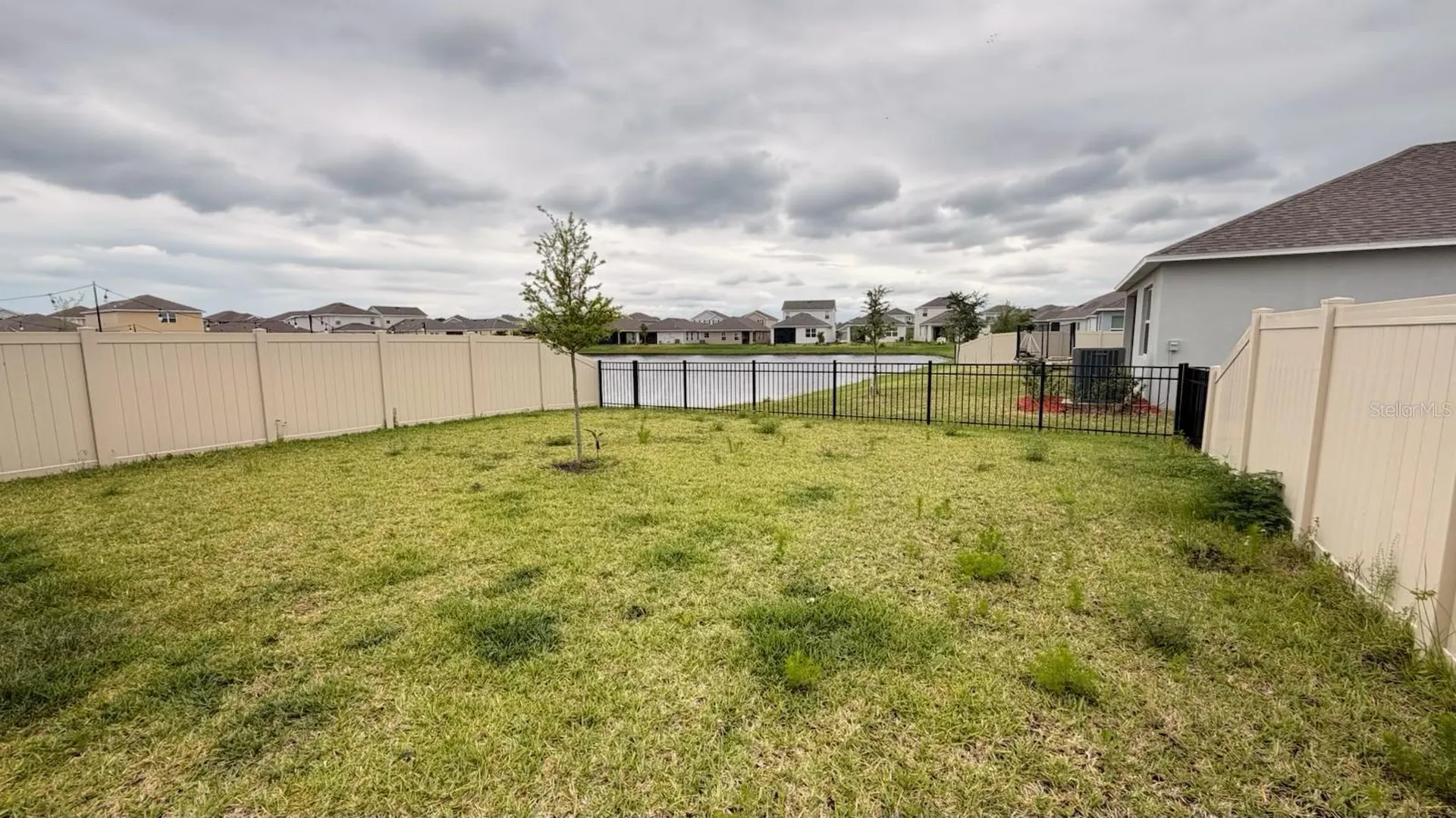 1046 Grantham Lane SE Palm Bay FL 32909