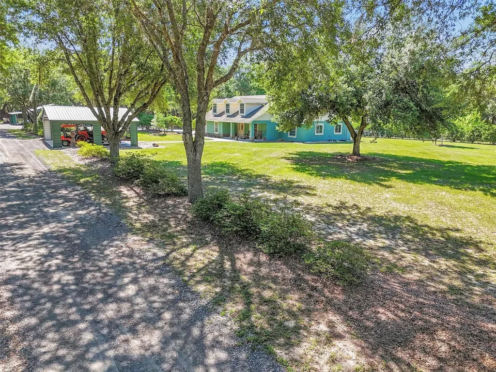 3325 S Hwy 314a Ocklawaha FL 32179