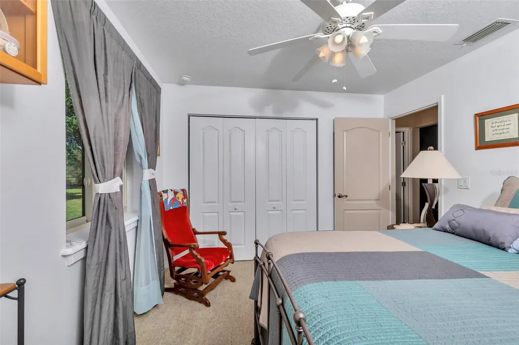 3325 S Hwy 314a Ocklawaha FL 32179