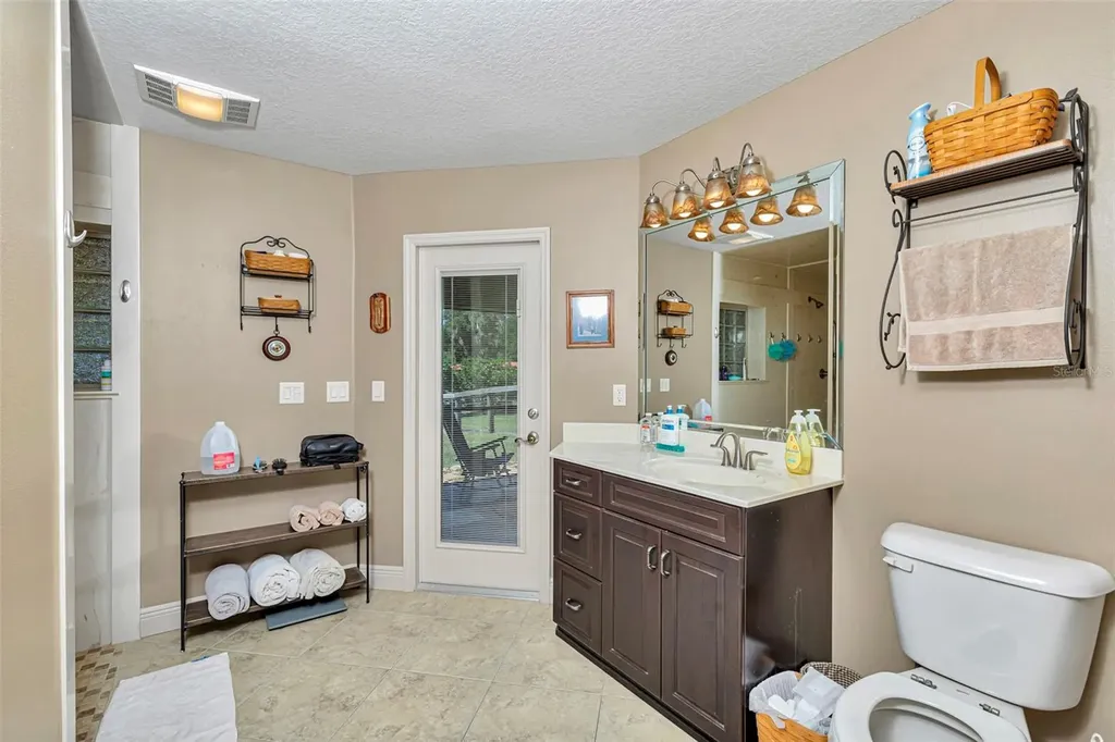 3325 S Hwy 314a Ocklawaha FL 32179