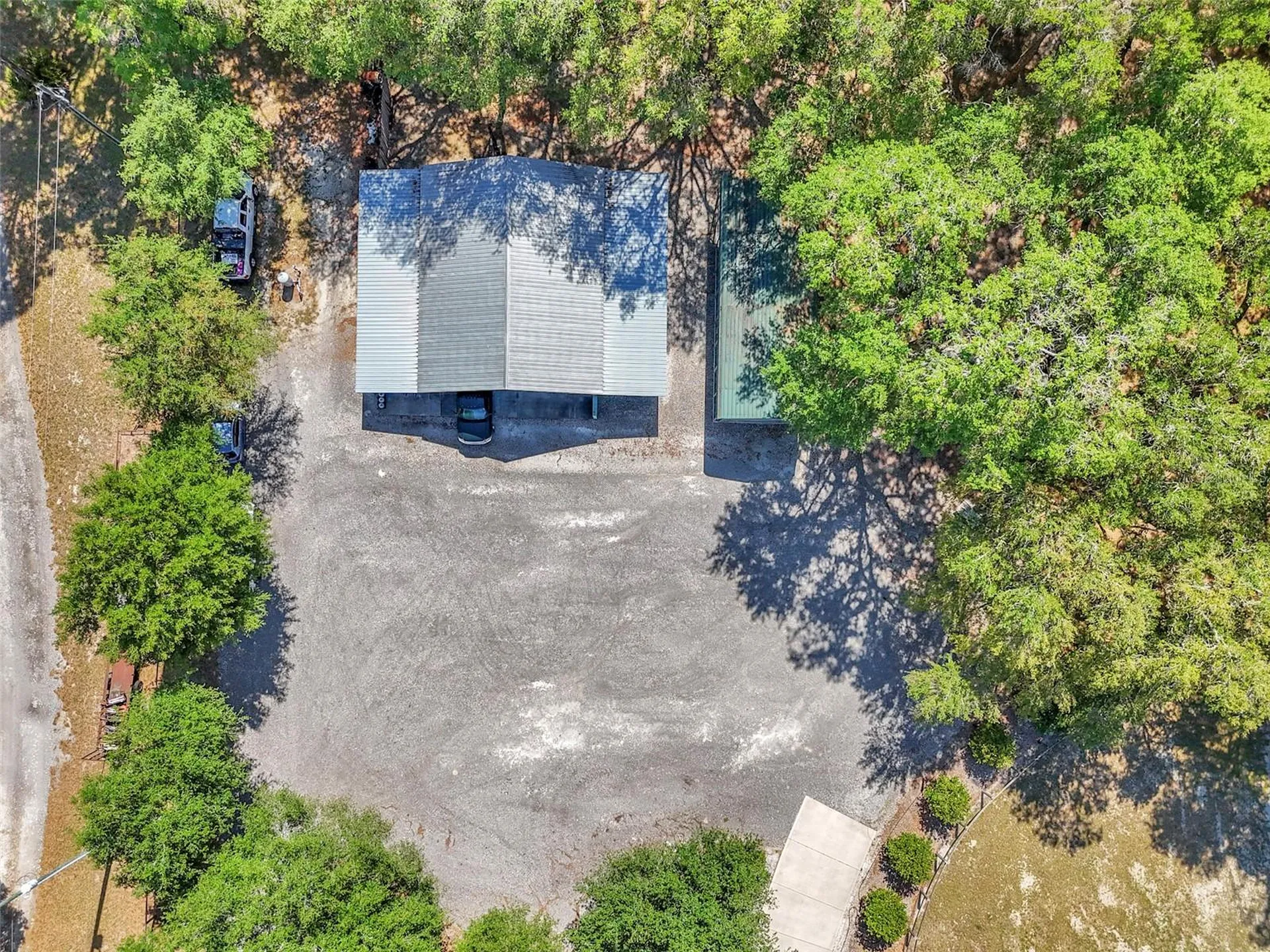 3325 S Hwy 314a Ocklawaha FL 32179