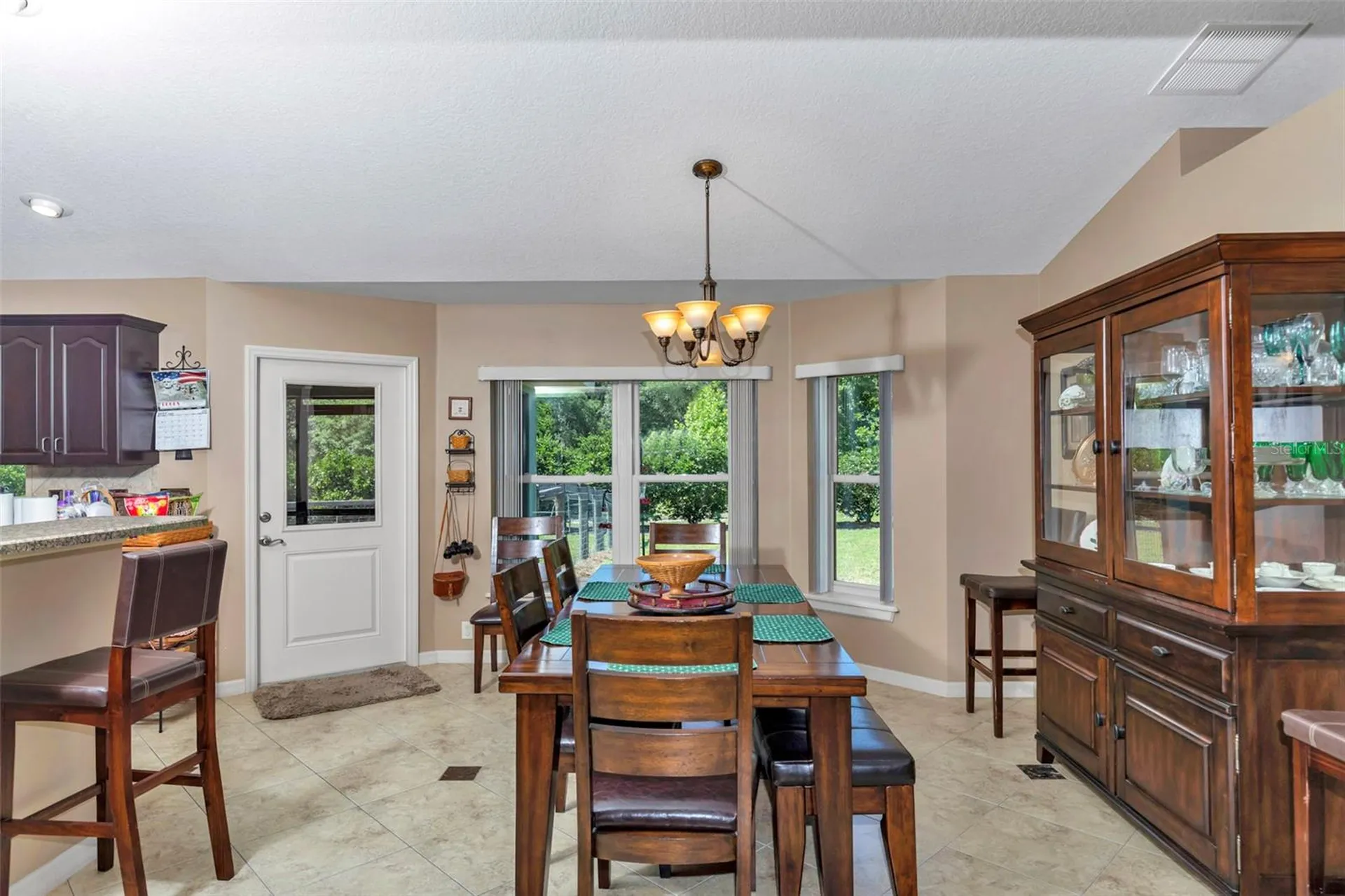3325 S Hwy 314a Ocklawaha FL 32179