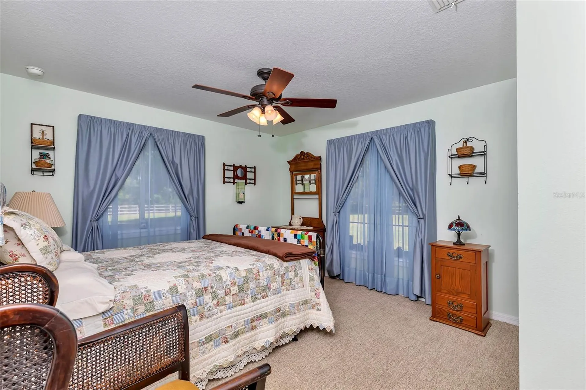 3325 S Hwy 314a Ocklawaha FL 32179
