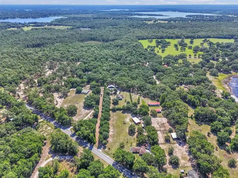 3325 S Hwy 314a Ocklawaha FL 32179