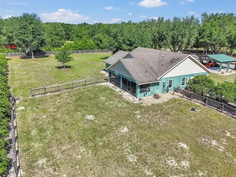 3325 S Hwy 314a Ocklawaha FL 32179
