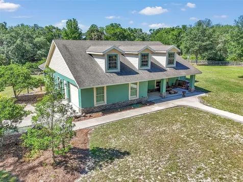 3325 S Hwy 314a Ocklawaha FL 32179
