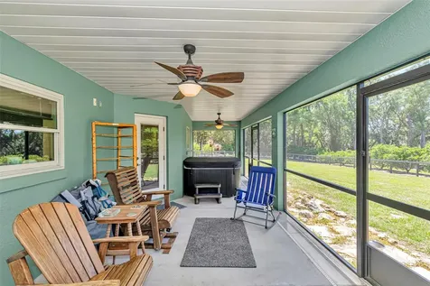 3325 S Hwy 314a Ocklawaha FL 32179