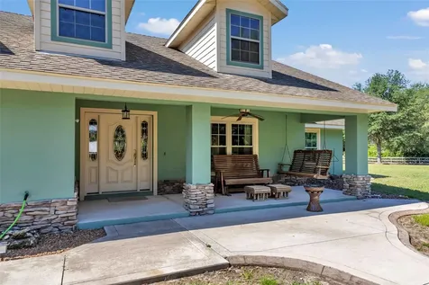 3325 S Hwy 314a Ocklawaha FL 32179