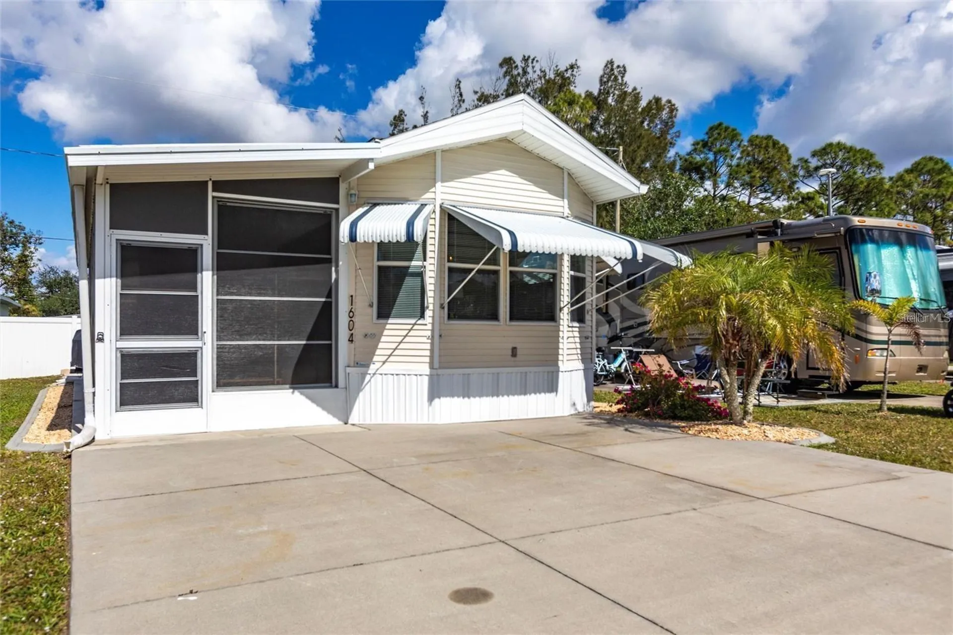 1604 N Manatee Loop Punta Gorda FL 33950