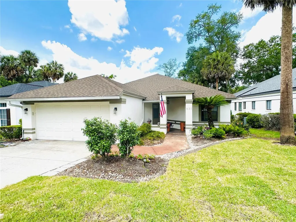 631 Sand Lake Court Mount Dora FL 32757