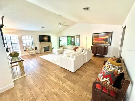 631 Sand Lake Court Mount Dora FL 32757