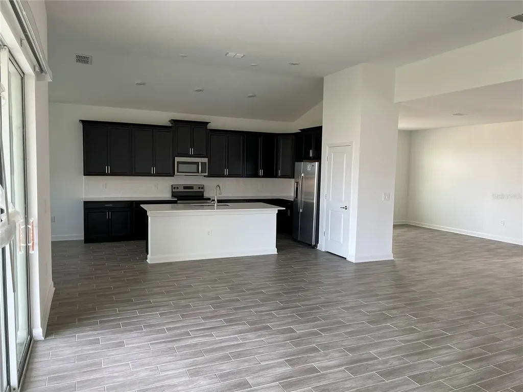 7152 Dilly Lake Avenue Groveland FL 34736