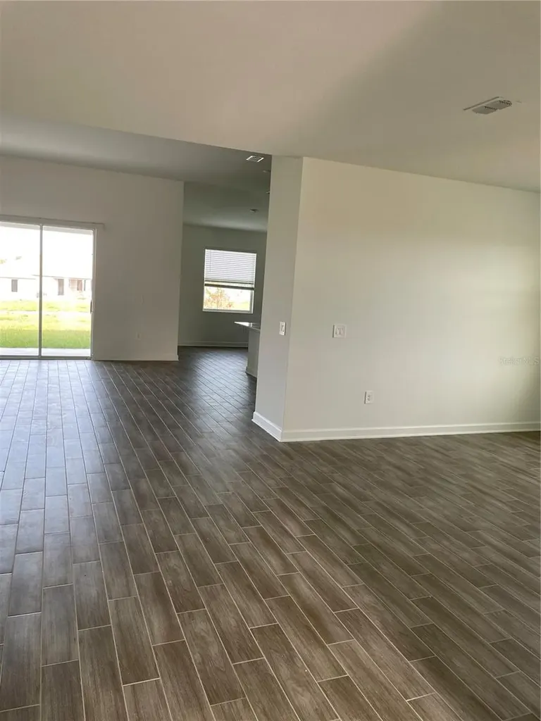 7152 Dilly Lake Avenue Groveland FL 34736