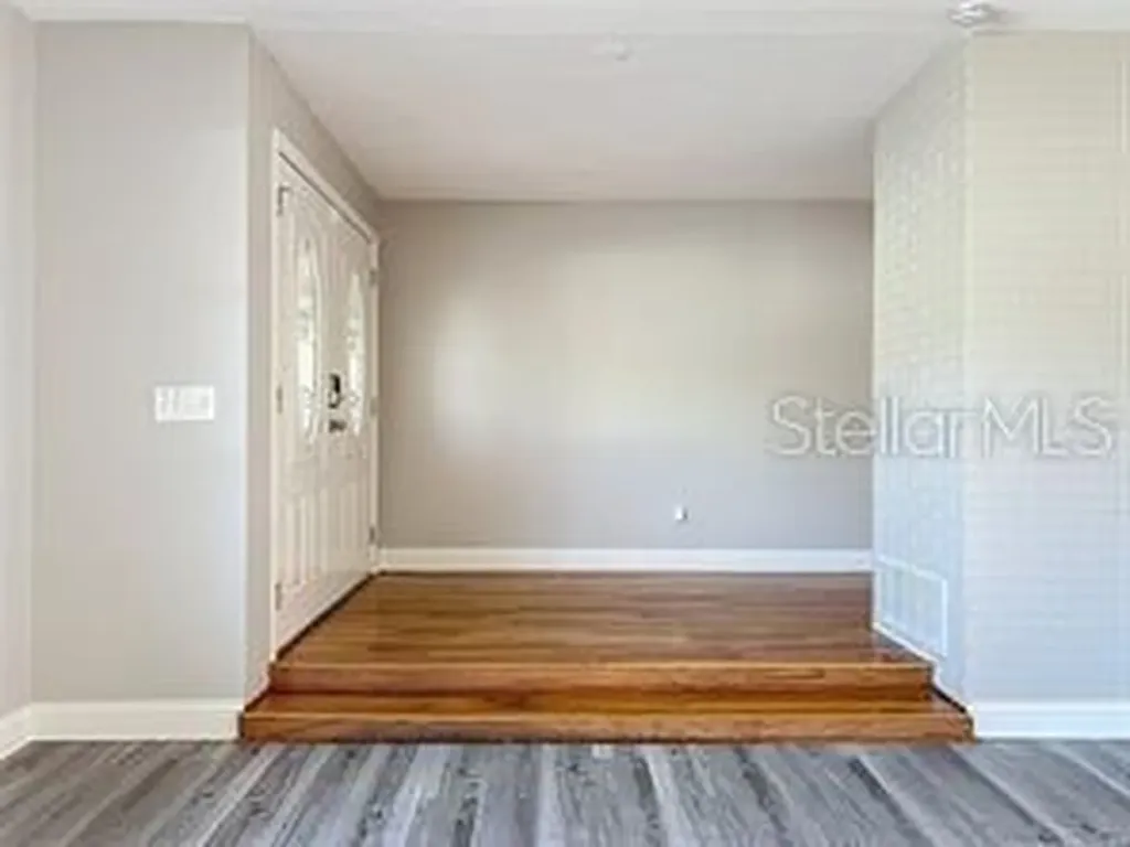 1201 Kapok Kove Circle Clearwater FL 33759