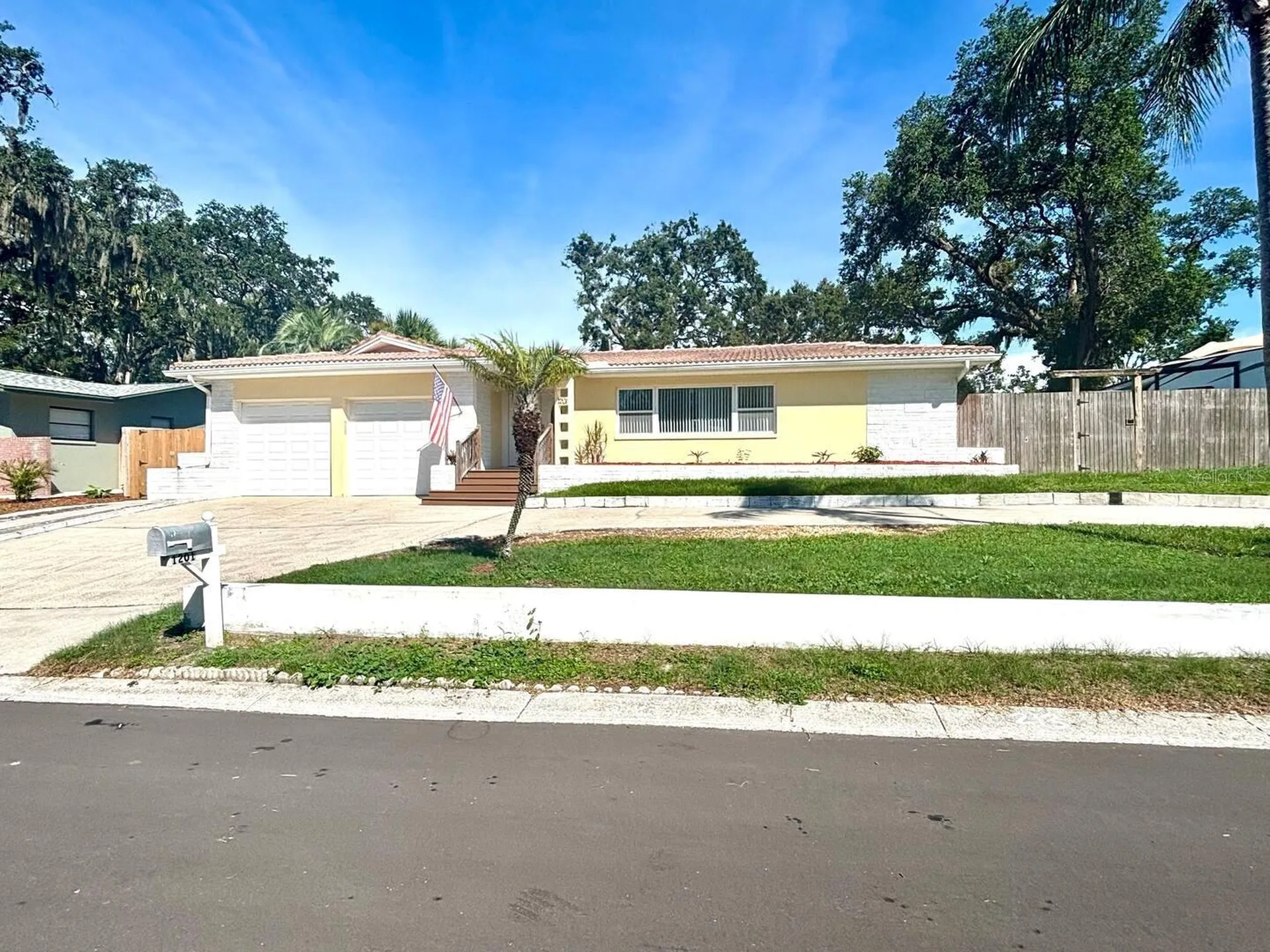 1201 Kapok Kove Circle Clearwater FL 33759