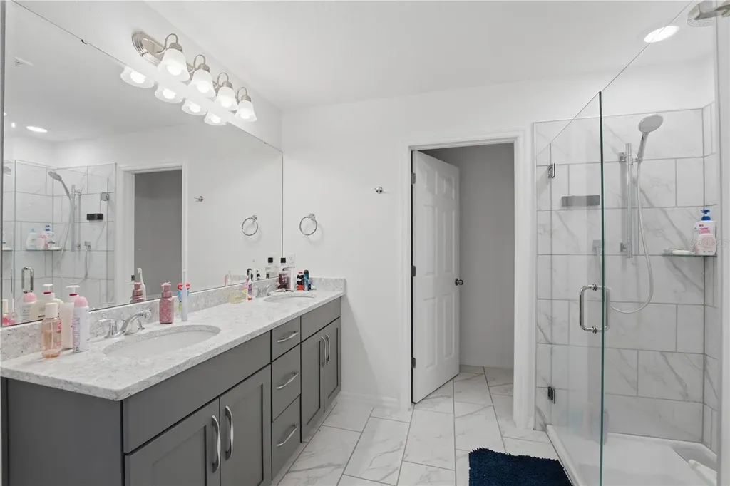 6825 Wilson Hammock Avenue Groveland FL 34736