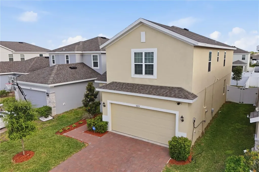 6825 Wilson Hammock Avenue Groveland FL 34736