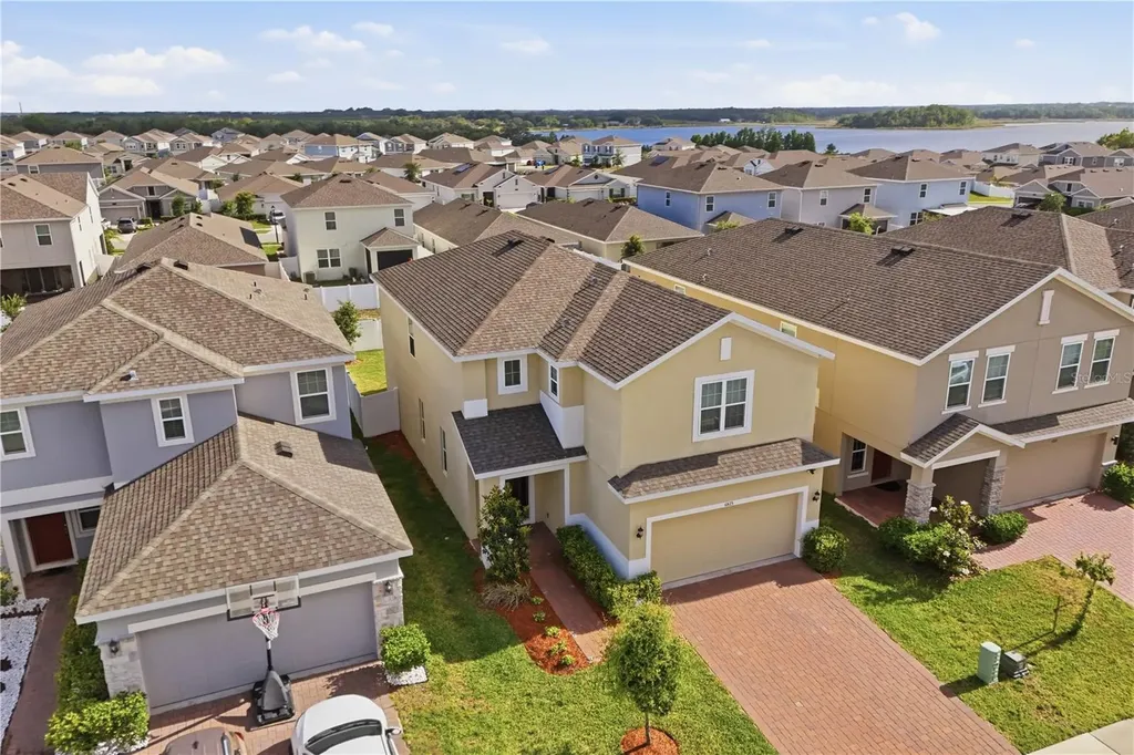 6825 Wilson Hammock Avenue Groveland FL 34736