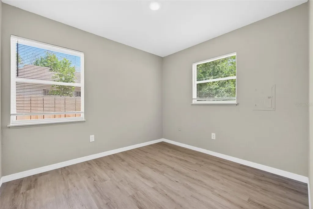 4616 9th Avenue S St Petersburg FL 33711