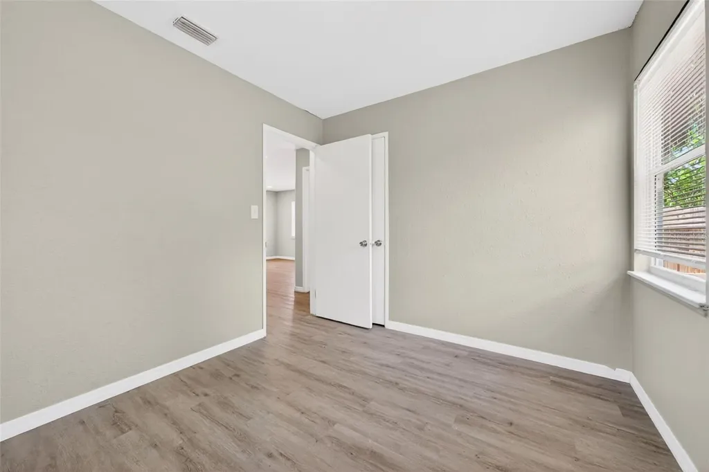 4616 9th Avenue S St Petersburg FL 33711
