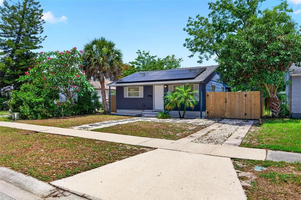 4616 9th Avenue S St Petersburg FL 33711