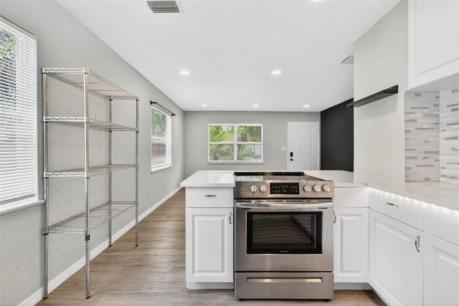 4616 9th Avenue S St Petersburg FL 33711